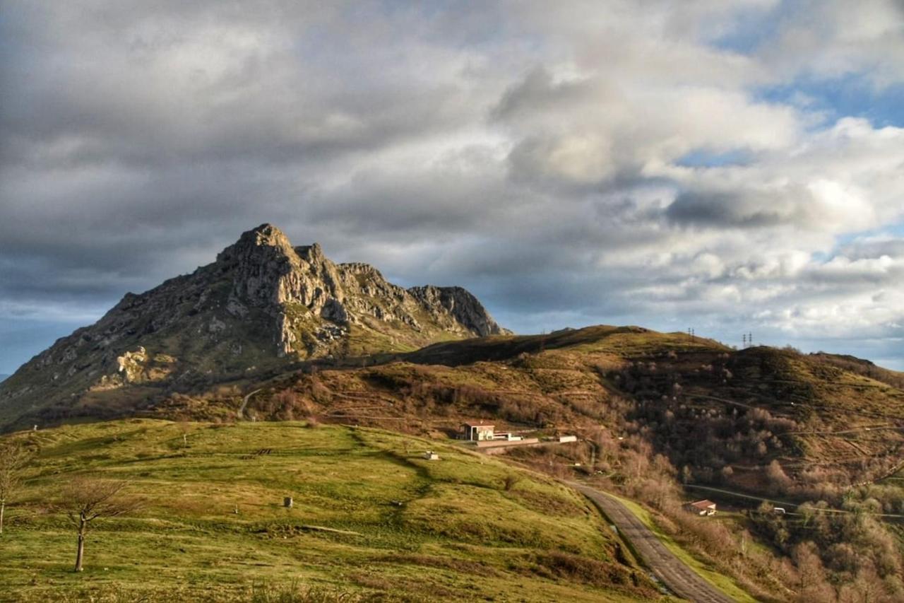 Hotel Mirador Del Angliru Eboutique Riosa Eksteriør billede